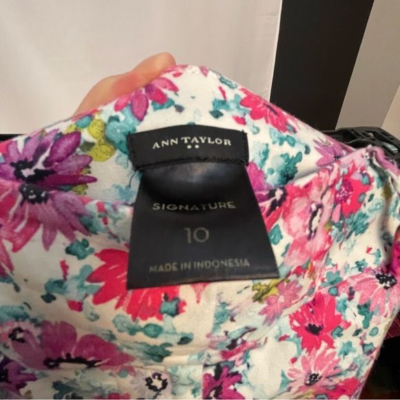 Ann Taylor Floral Patterned Shorts - Pink and Purple - Picture 3 of 3